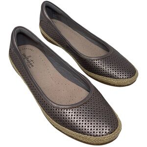 Clarks “Danelly Adira” Silver Perforated Espadrille Flats Women’s Size 9.5M